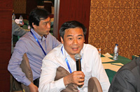 參會(huì)代表與演講嘉賓進(jìn)行互動(dòng)交流