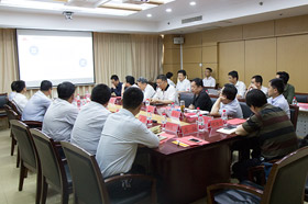 調(diào)研組在山東聊建集團交流