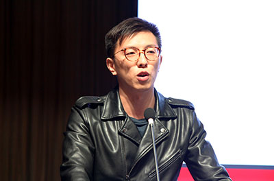 江蘇萬潤軟件科技有限公司實(shí)施總監(jiān)劉海東介紹演示相關(guān)產(chǎn)品